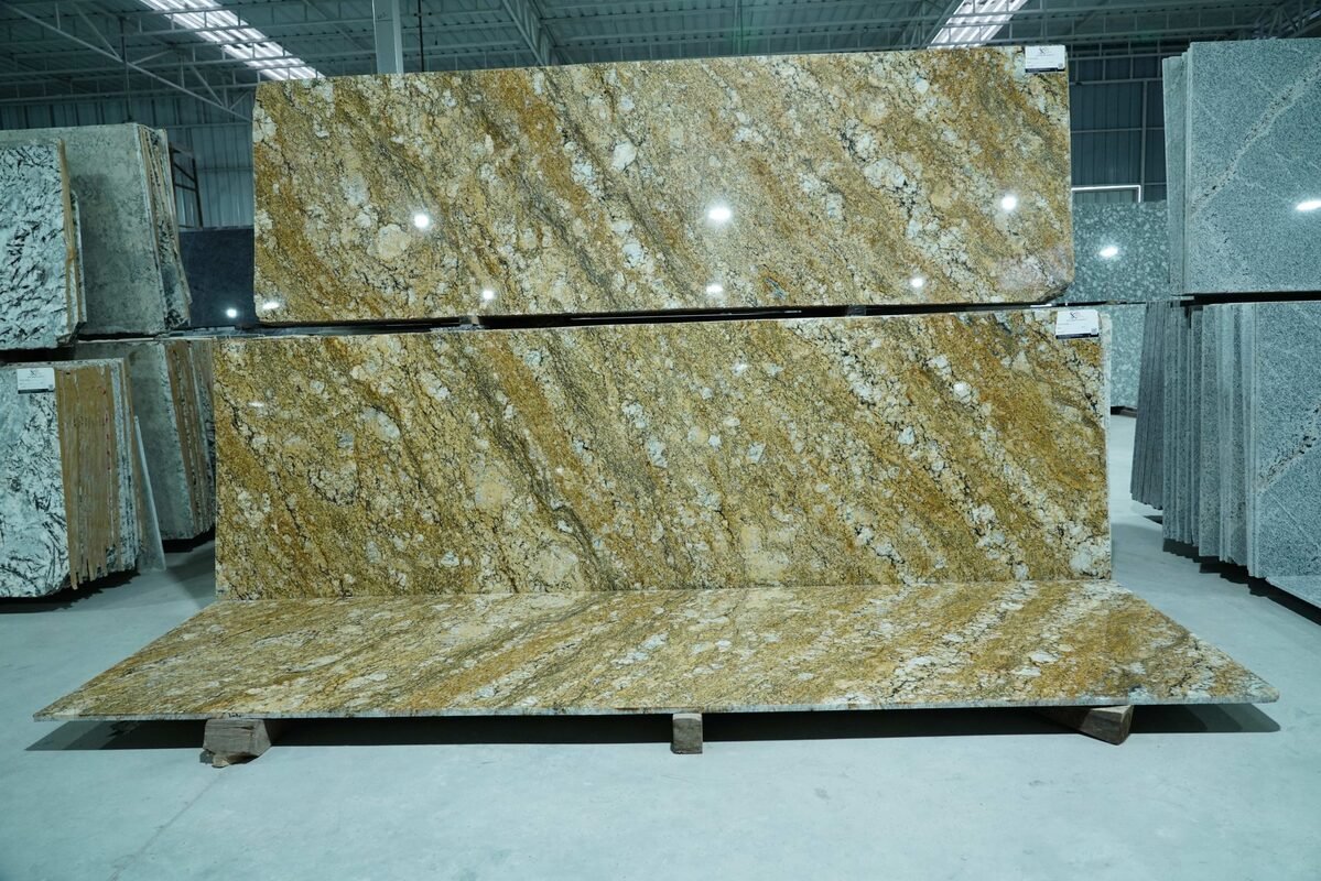 Armani gold granite slabs cutter size